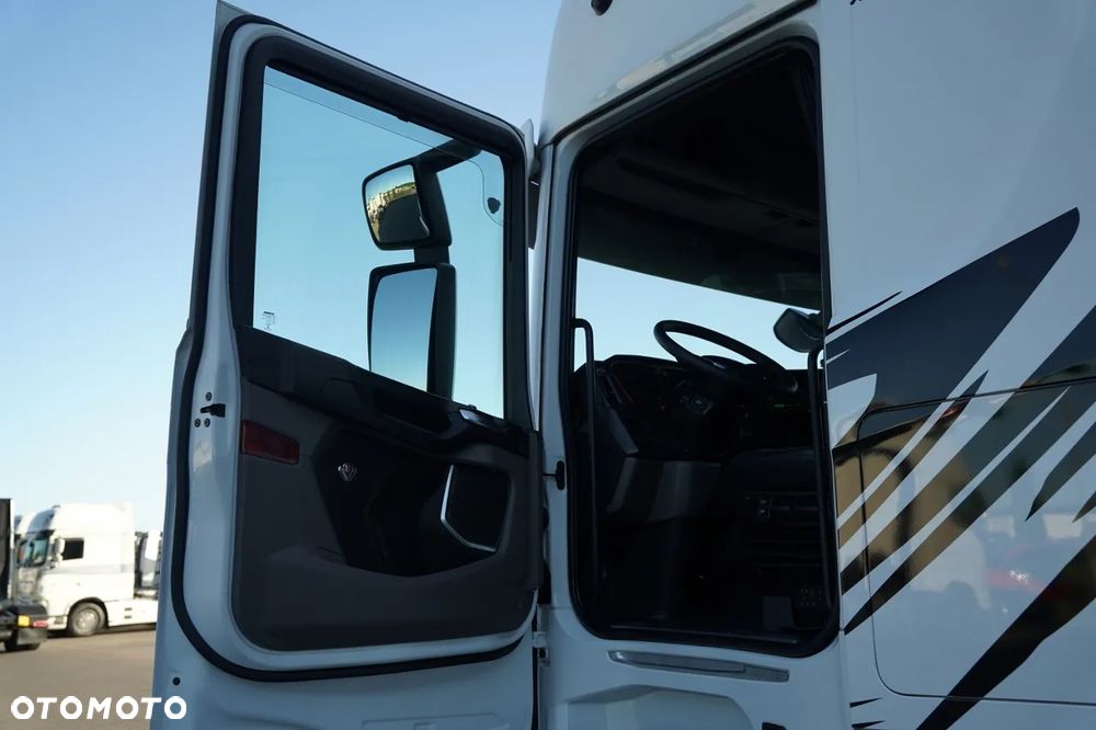 Scania S 580 / V8 / RETARDER / KLIMA POSTOJOWA / CAŁA NA PODUSZKACH / SKÓRY / - 18