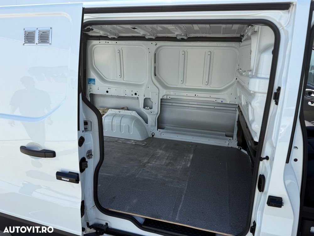Renault Trafic (ENERGY) Start & Stop Combi Expression - 21