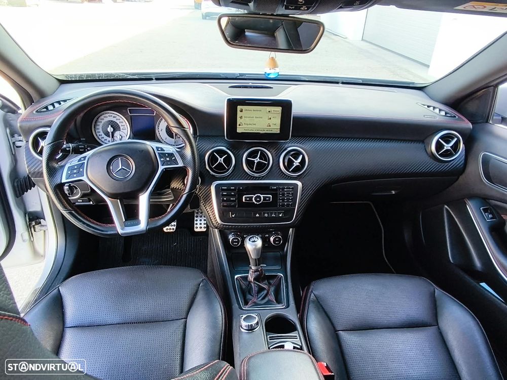 Mercedes-Benz A 180 d AMG Line - 9
