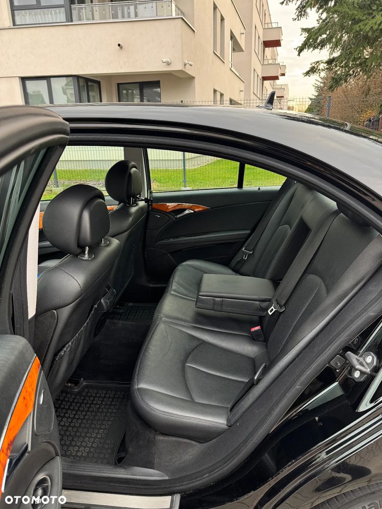 Mercedes-Benz Klasa E - 16