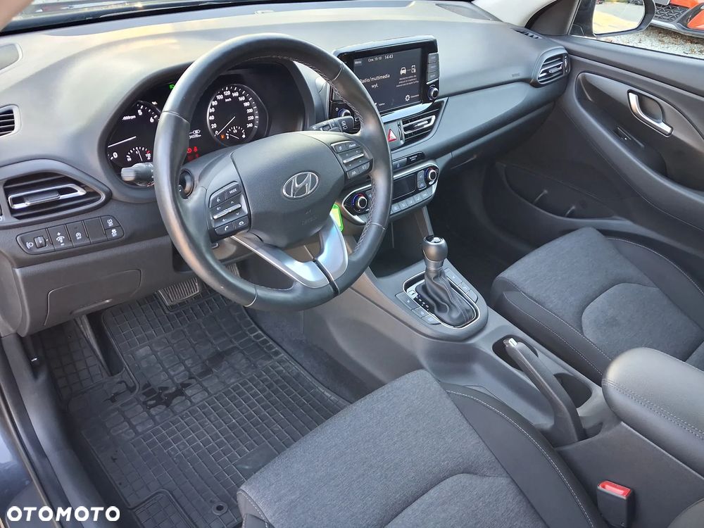 Hyundai i30 1.5 T-GDI 48V Smart DCT - 12