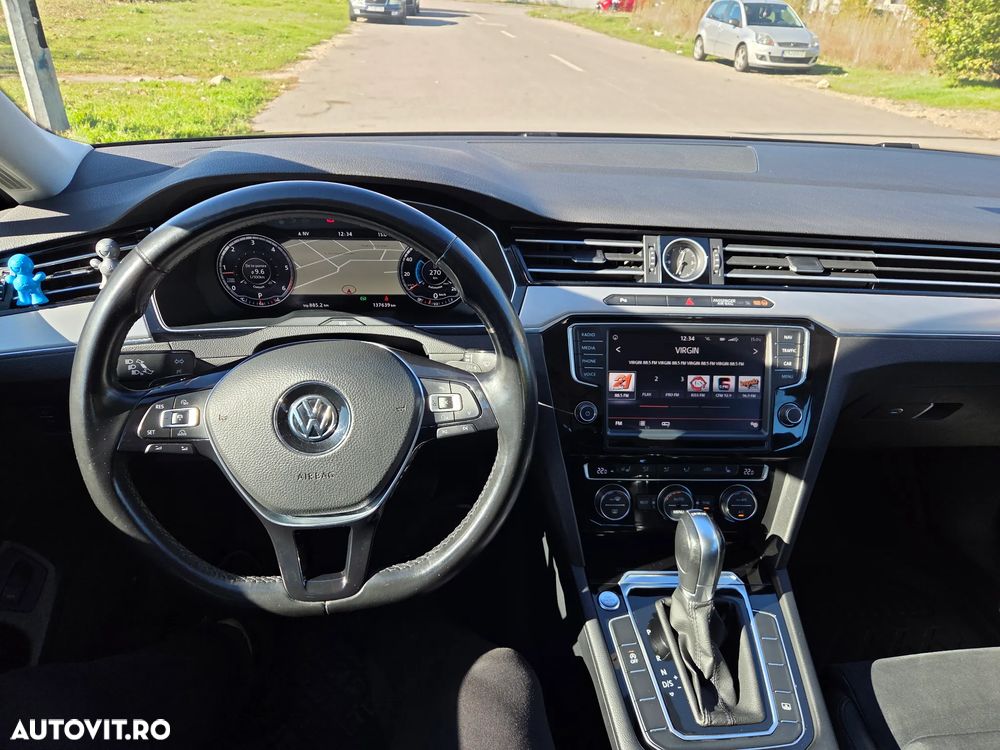 Volkswagen Passat - 9