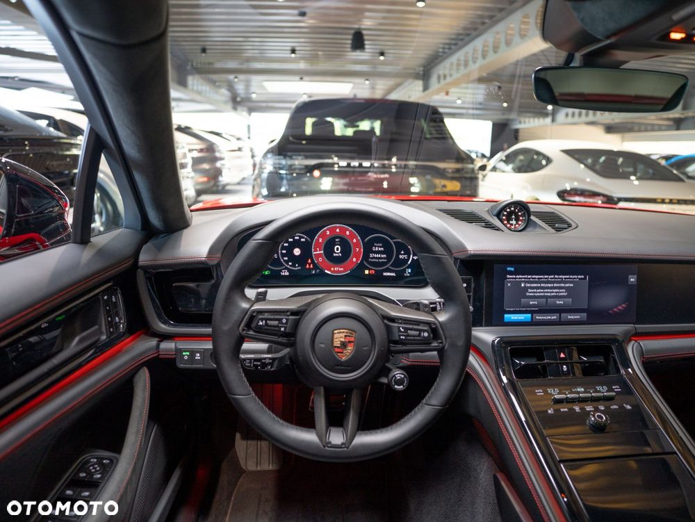 Porsche Panamera GTS - 39