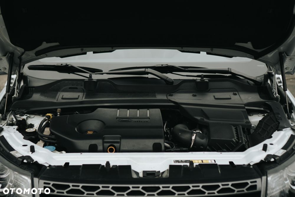 Land Rover Discovery Sport D180 HSE - 32