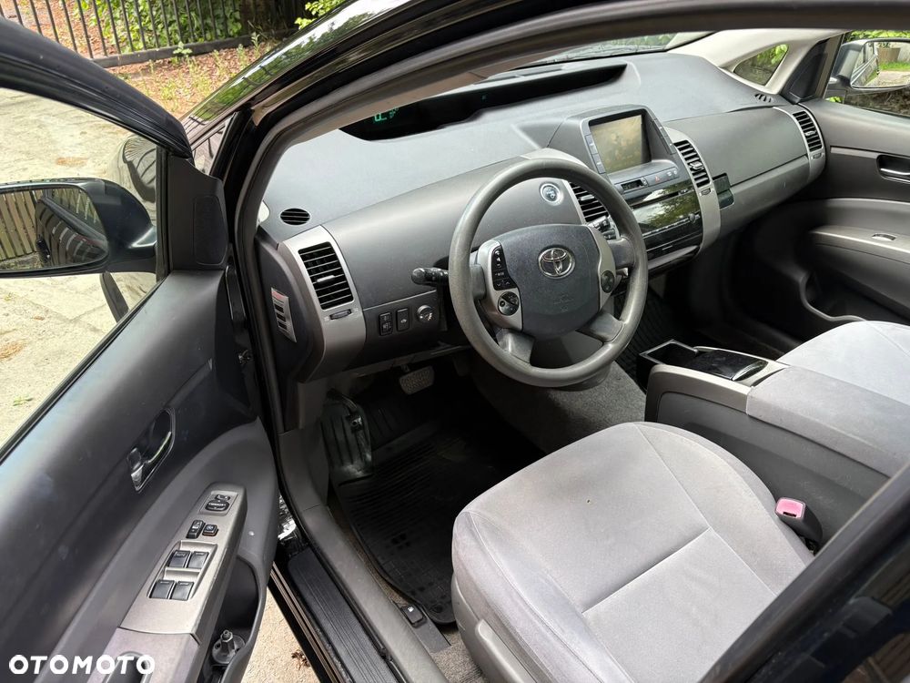 Toyota Prius 1.5 VVT-i Sol - 14