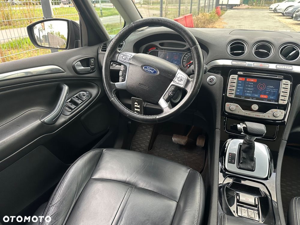 Ford S-Max - 21