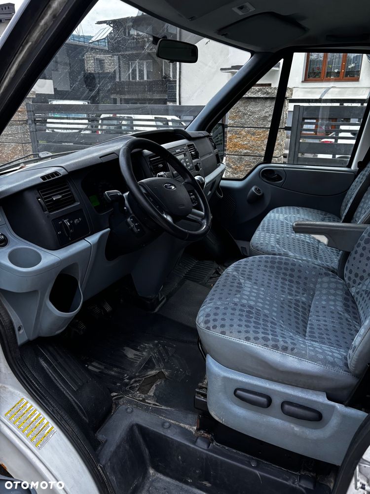 Ford Transit 350L Trend FWD - 3
