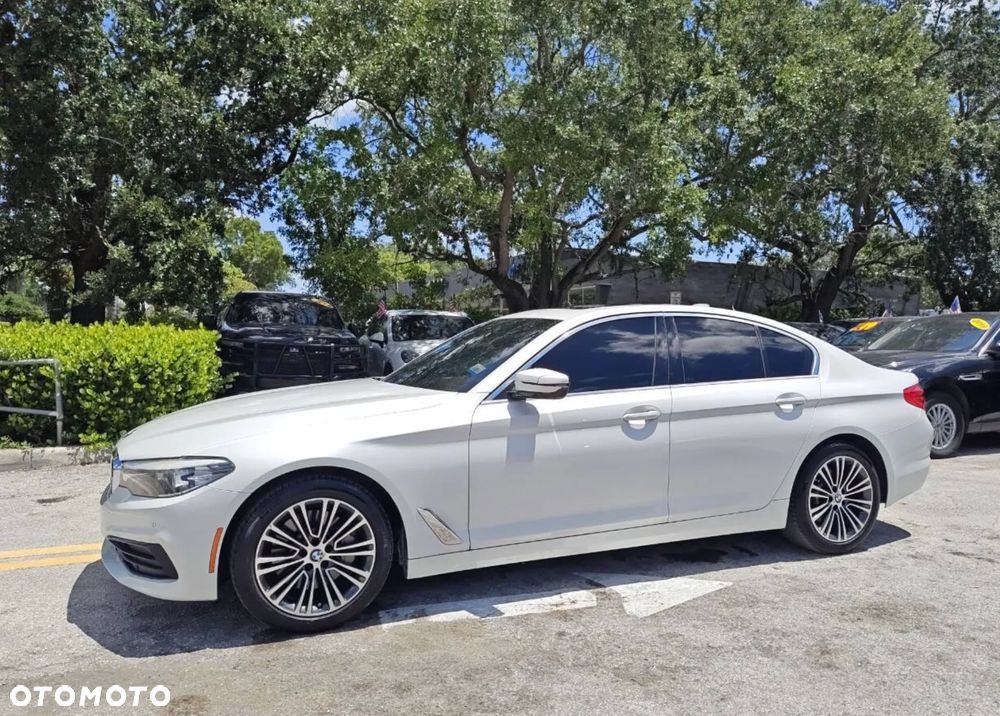 BMW Seria 5 530i - 4