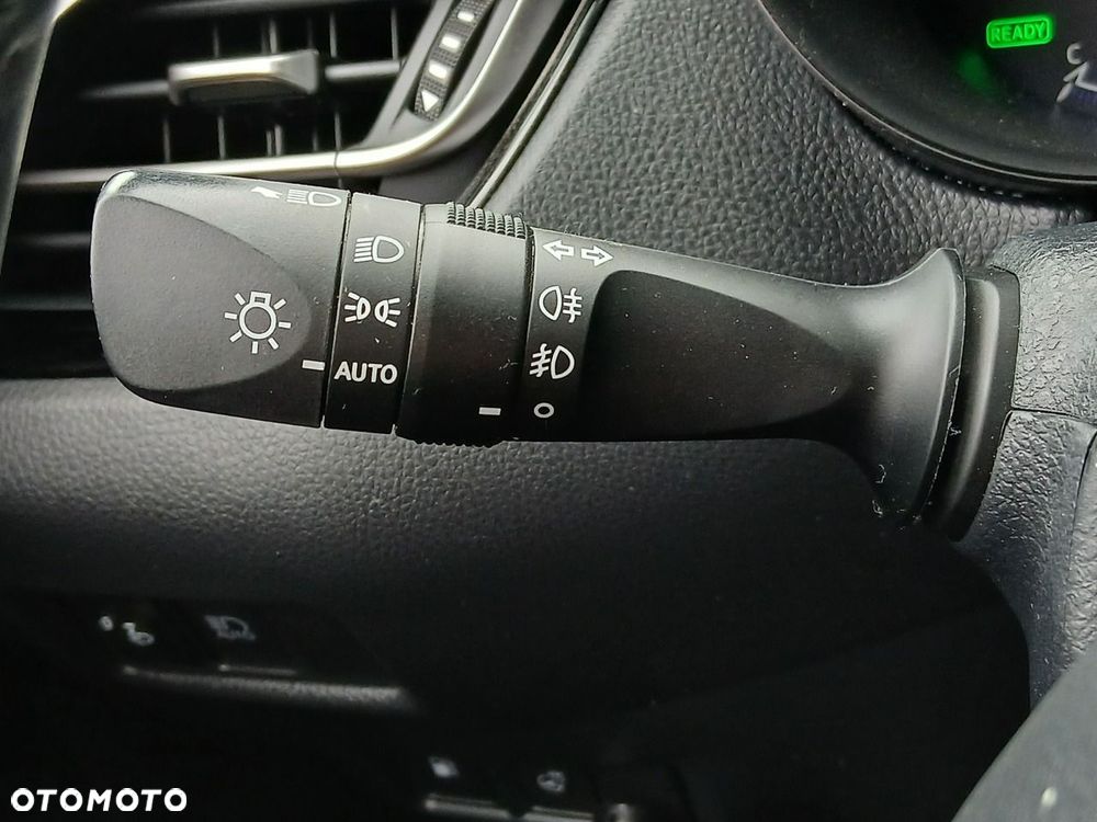 Toyota C-HR 2.0 Hybrid Style - 29