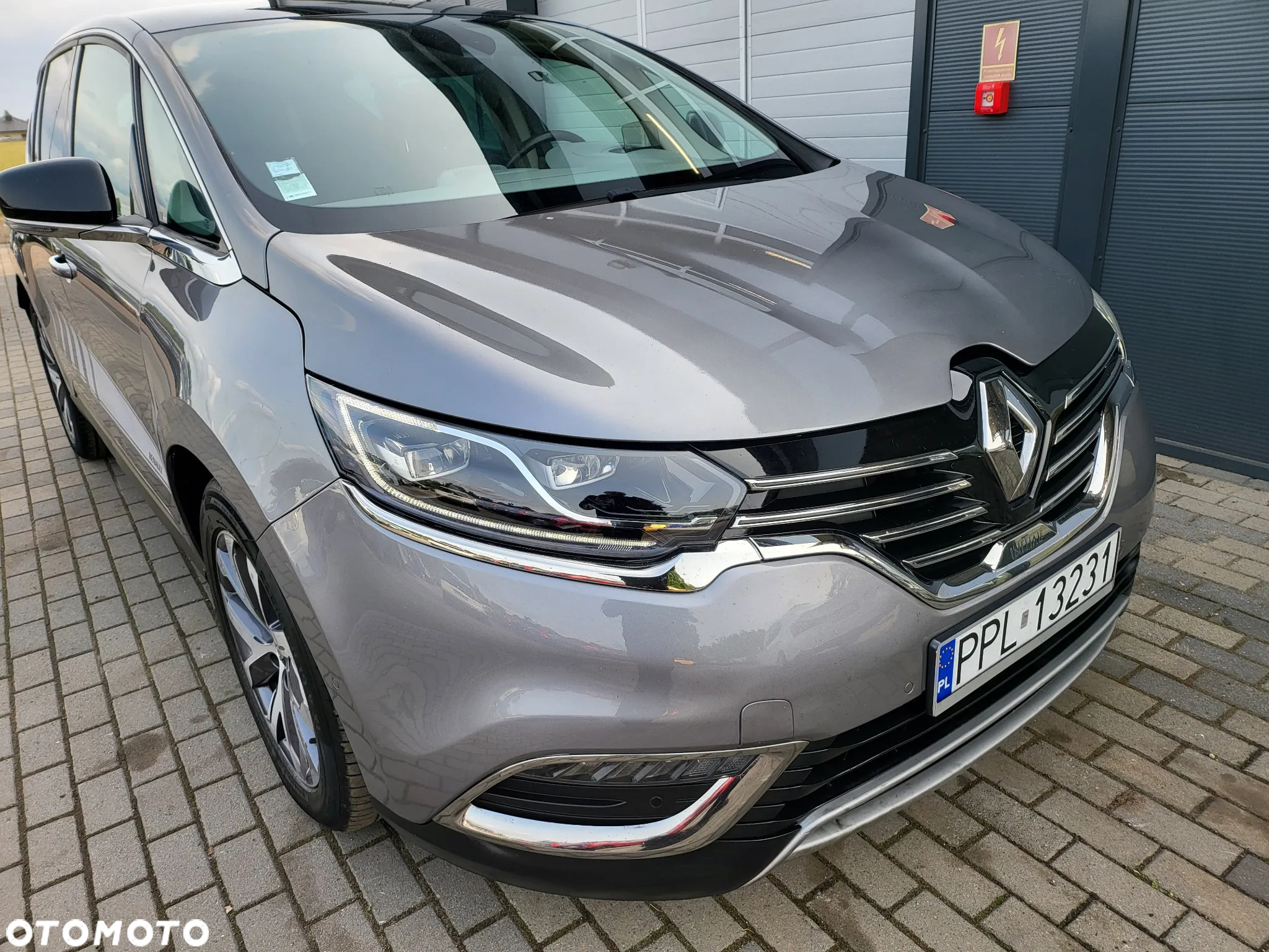 Renault Espace 1.6 dCi Energy Initiale Paris EDC 7os - 40