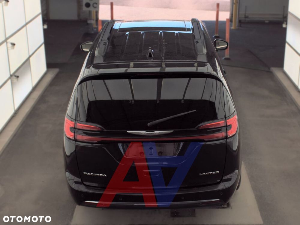 Chrysler Pacifica - 7