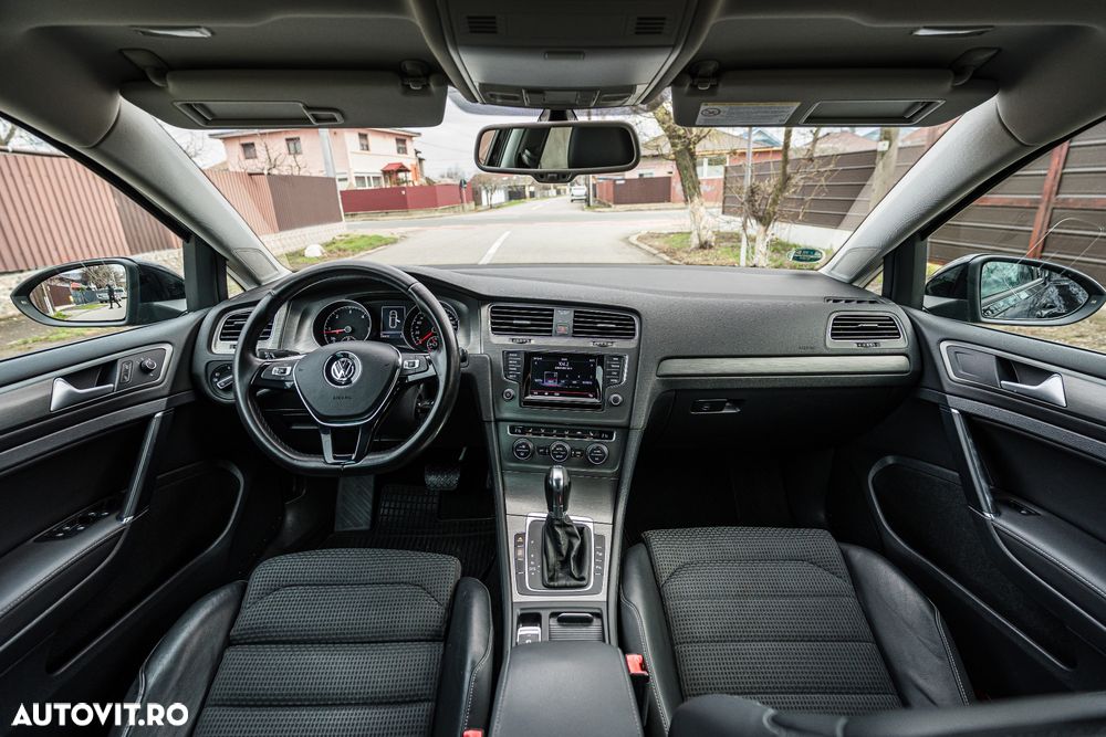 Volkswagen Golf 1.6 TDI BlueMotion Technology DSG Lounge - 17