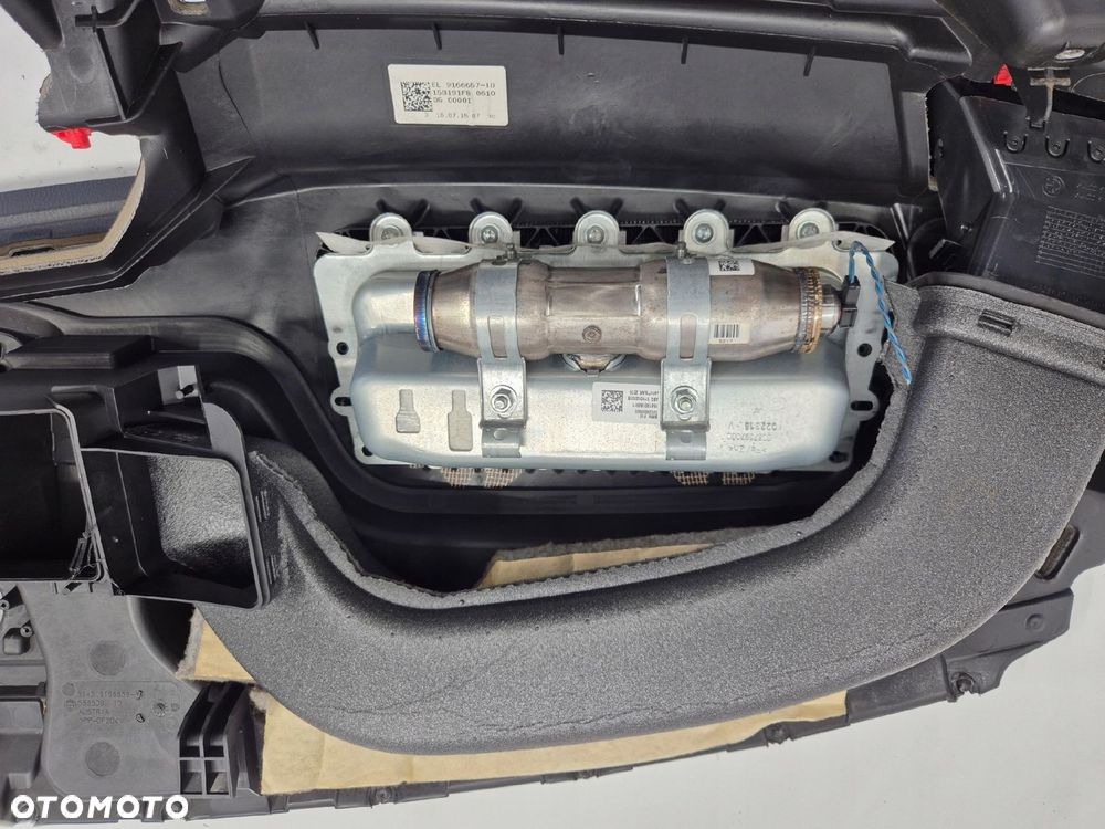 BMW 5 F10 F11 LIFT DESKA ROZDZIELCZA KOKPIT AIRBAG PASY 9166657 - 10