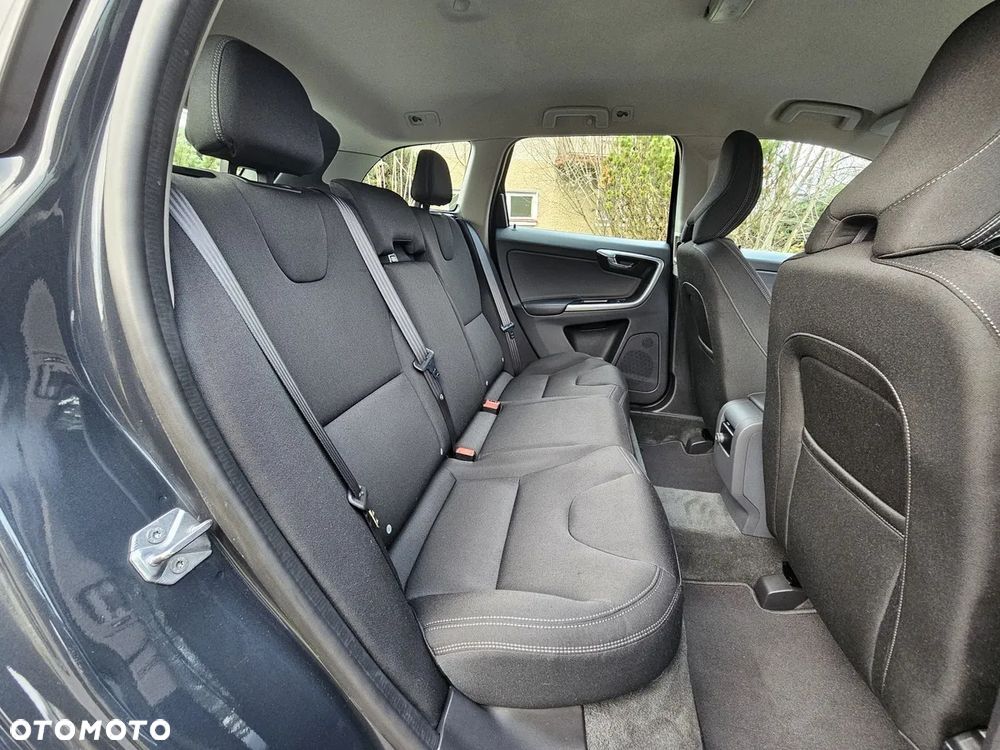 Volvo XC 60 D3 Momentum - 22