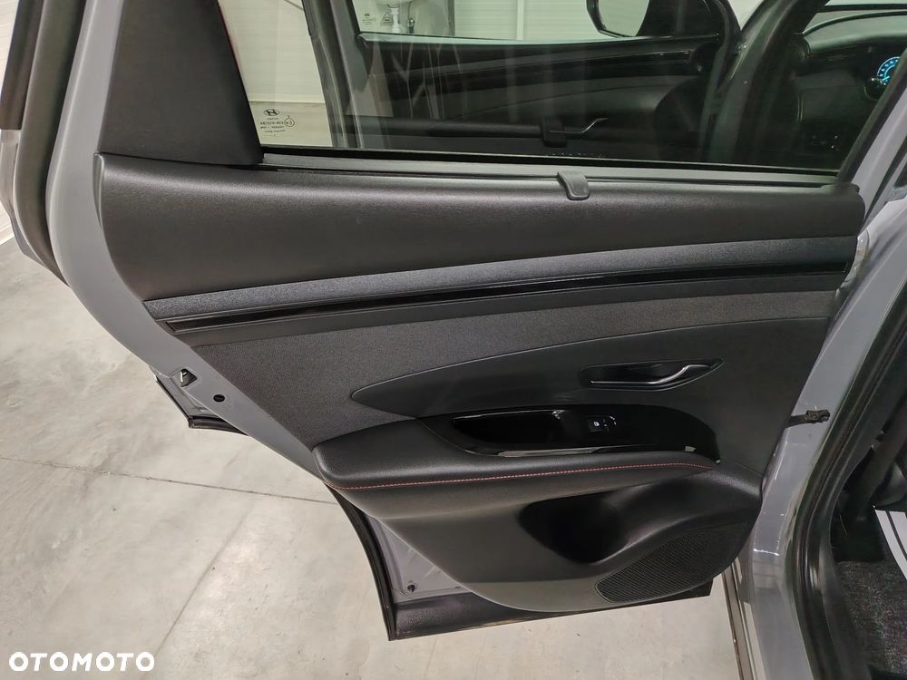 Hyundai Tucson 1.6 T-GDi 4WD N Line - 24