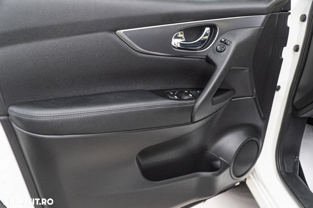 Nissan Qashqai 1.7D 150CP ALL MODE 4X4-I X-TRONIC N-Connecta - 31