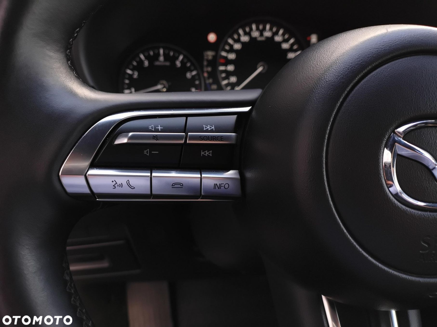 Mazda 3 - 12