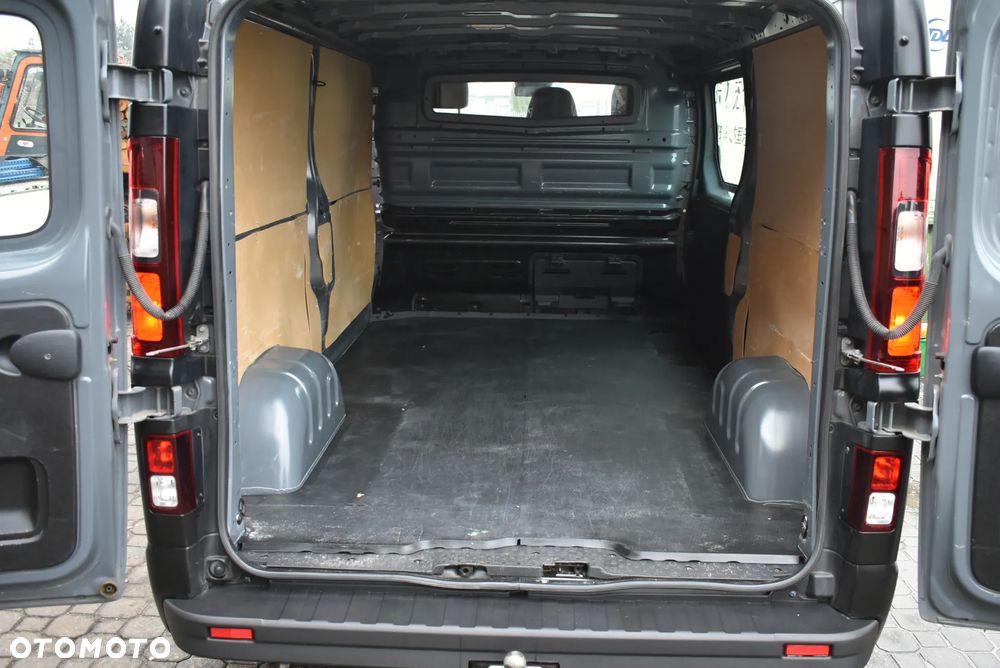 Renault TRAFIC 2022 L2H1 LONG Nowy Model 55 tys KM - 13