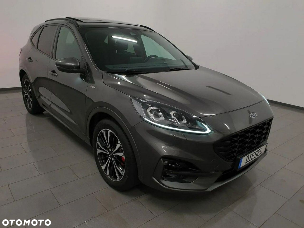 Ford Kuga 2.0 EcoBlue 4x4 ST-LINE X - 3