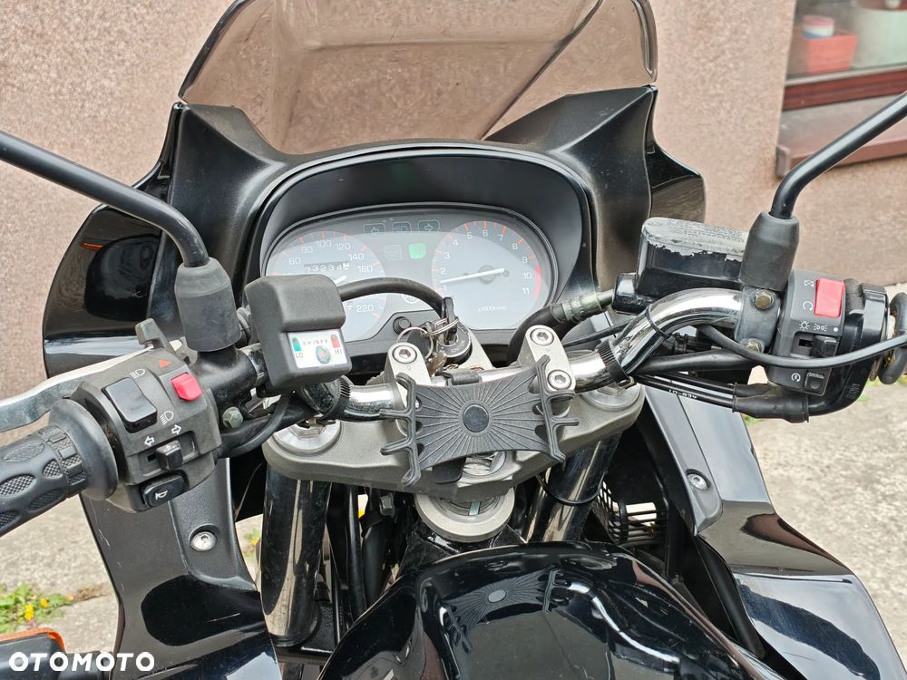 Yamaha XJ - 16
