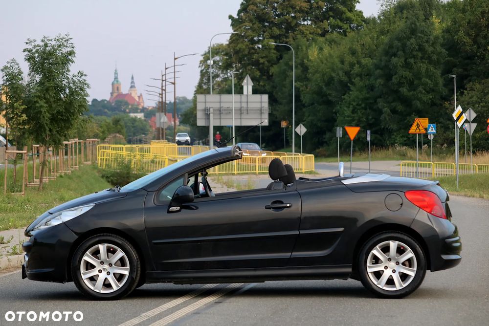 Peugeot 207 CC - 19