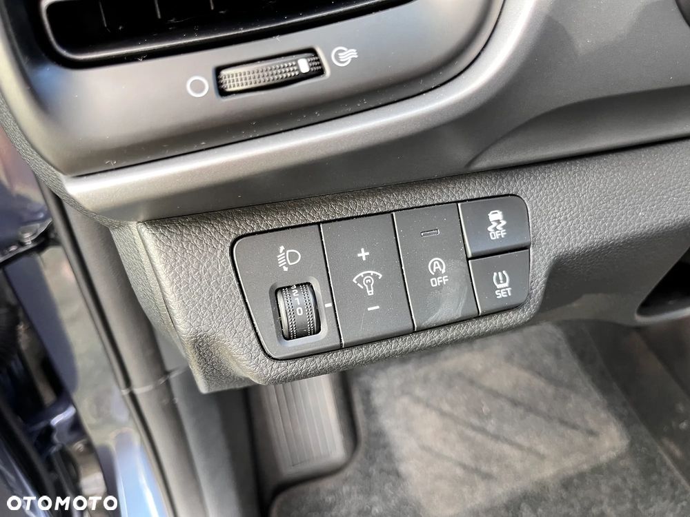 Kia Stonic 1.2 L - 10
