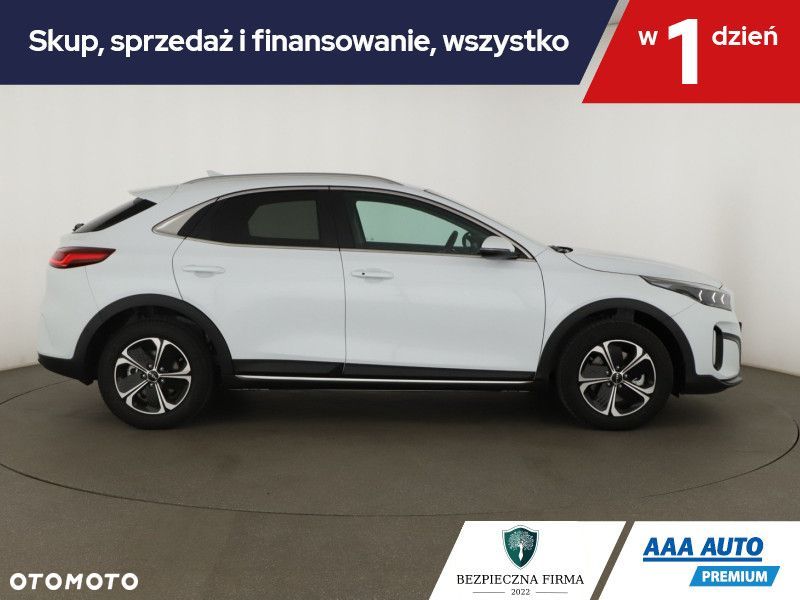 Kia XCeed - 8
