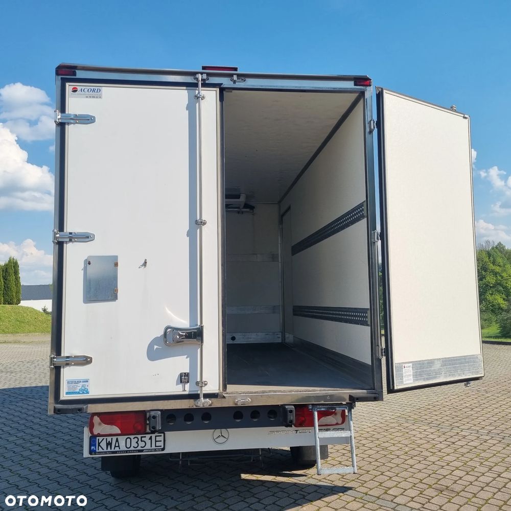 Mercedes-Benz Sprinter - 7