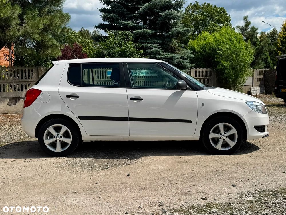 Skoda Fabia - 10