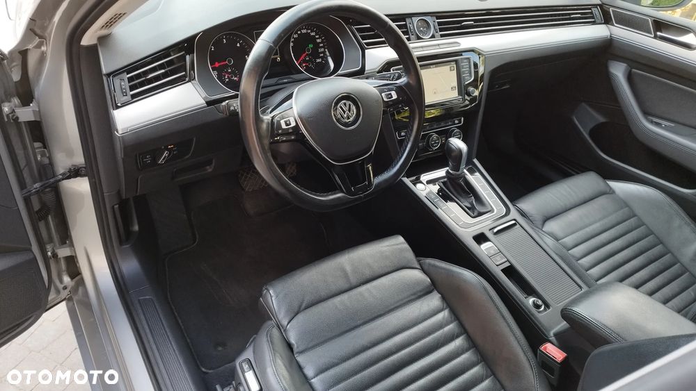 Volkswagen Passat 2.0 TDI SCR DSG Highline - 31