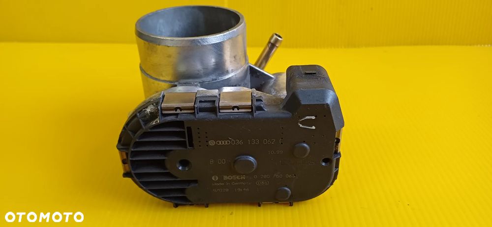 Przepustnica powietrza Polo 1,6 16V 036133062C