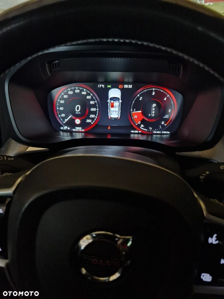 Volvo XC 60 D5 SCR AWD Inscription - 12
