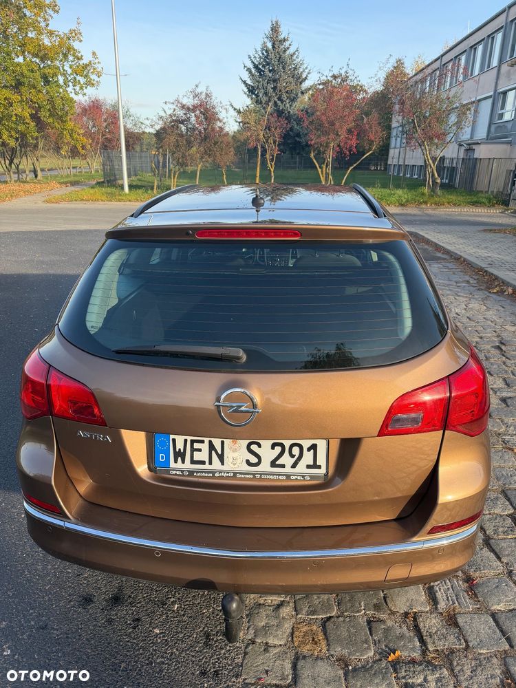 Opel Astra 1.6 - 10