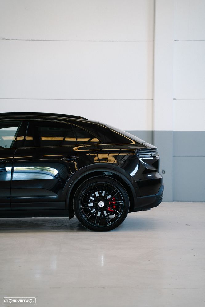 Porsche Macan Electric - 5