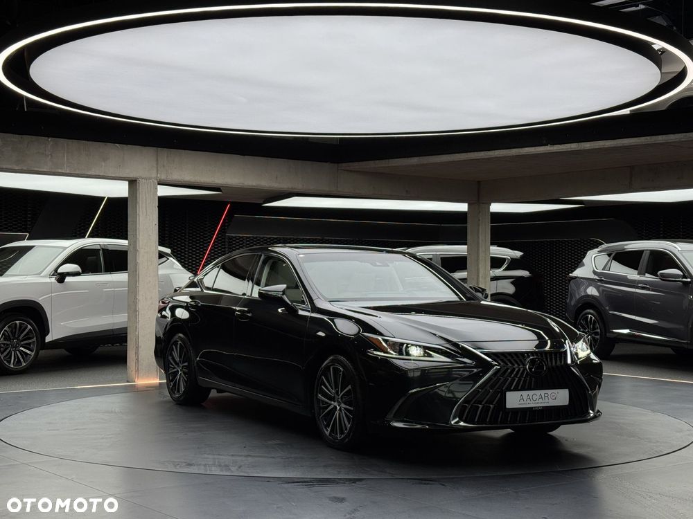 Lexus ES 300h Business Edition - 8