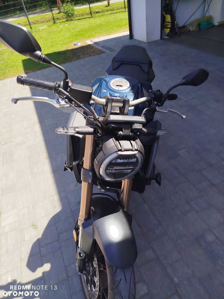 Honda CB - 10