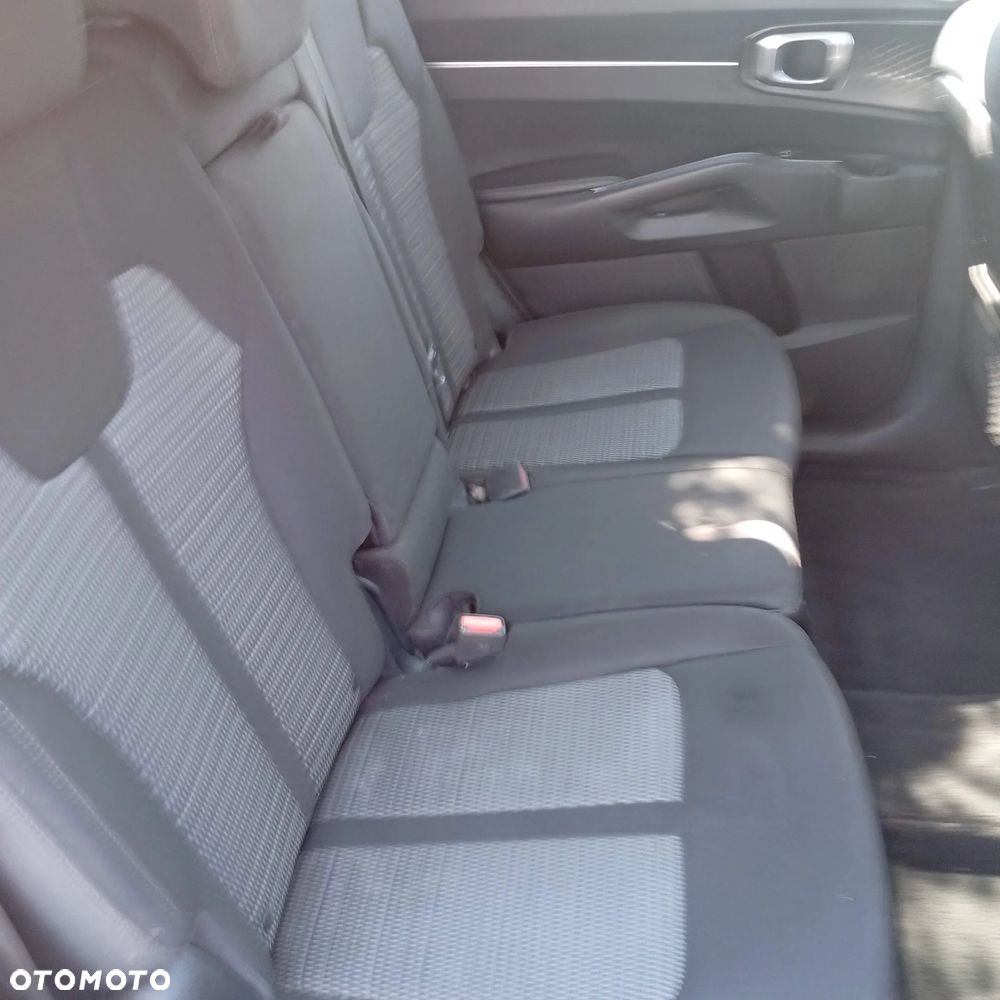 Kia Sorento - 28