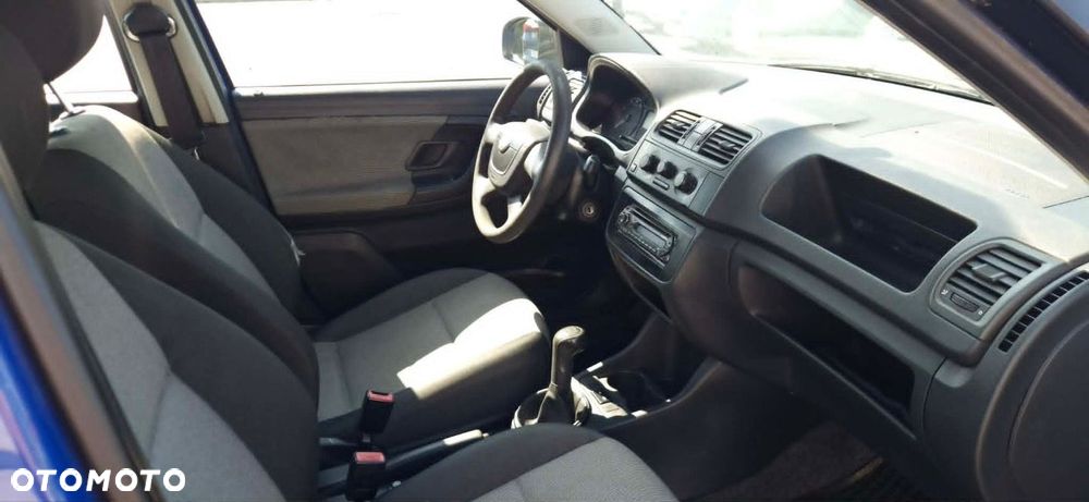 Skoda Fabia - 8