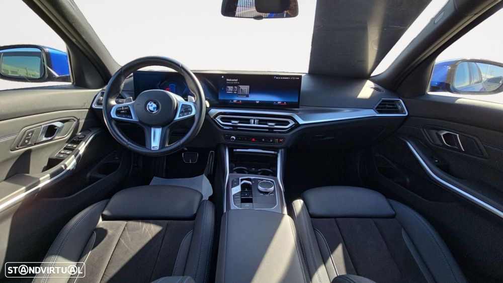 BMW 320 d Touring Pack Desportivo M Auto - 11