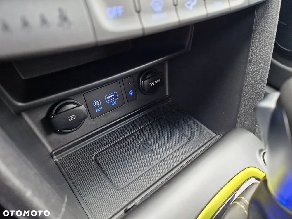 Hyundai Kona 1.6 T-GDI DCT 4WD Unique - 34