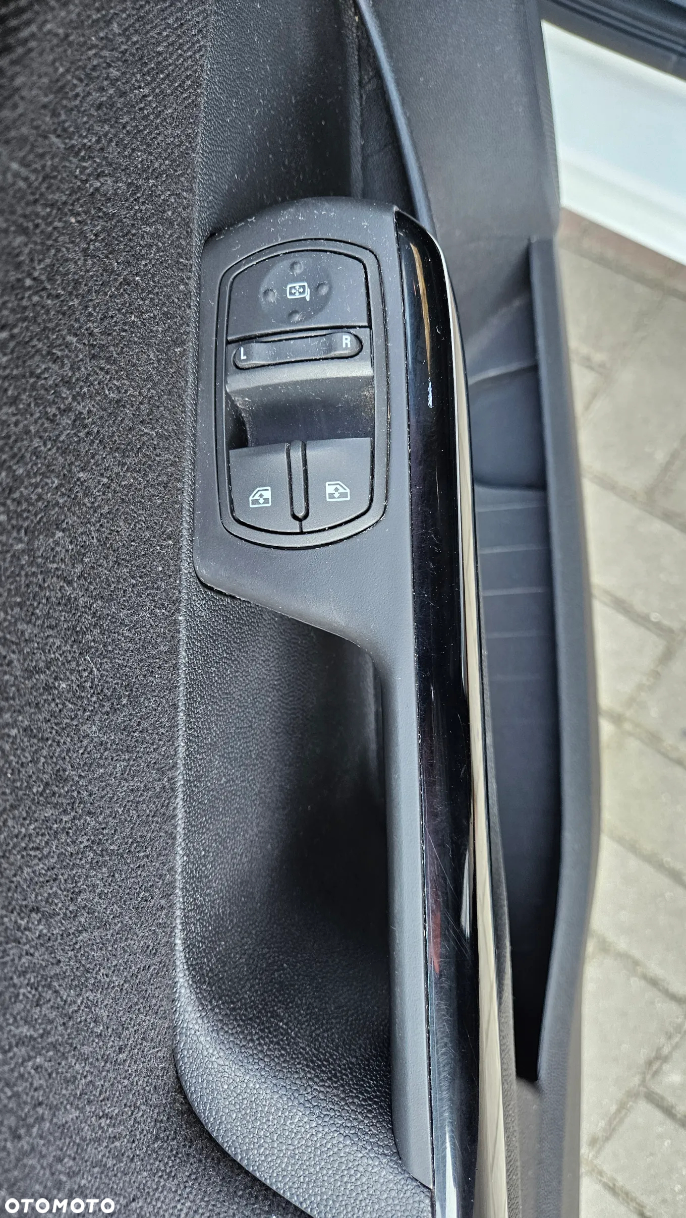 Opel Corsa 1.4 16V Sport - 26