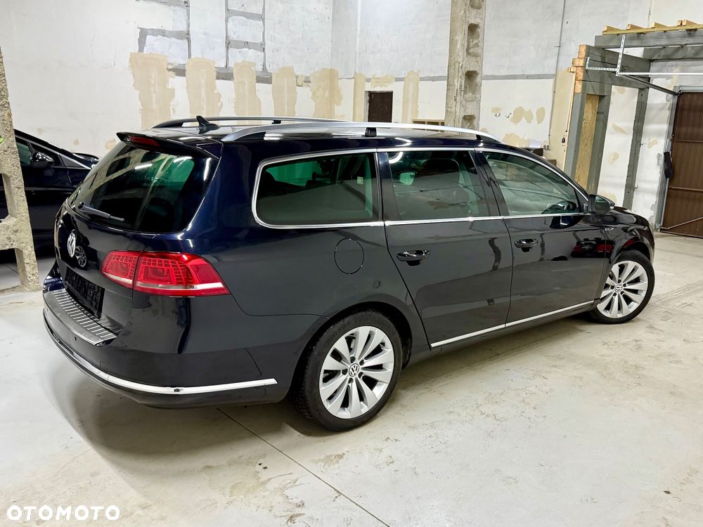 Volkswagen Passat 2.0 TDI Highline DSG - 9