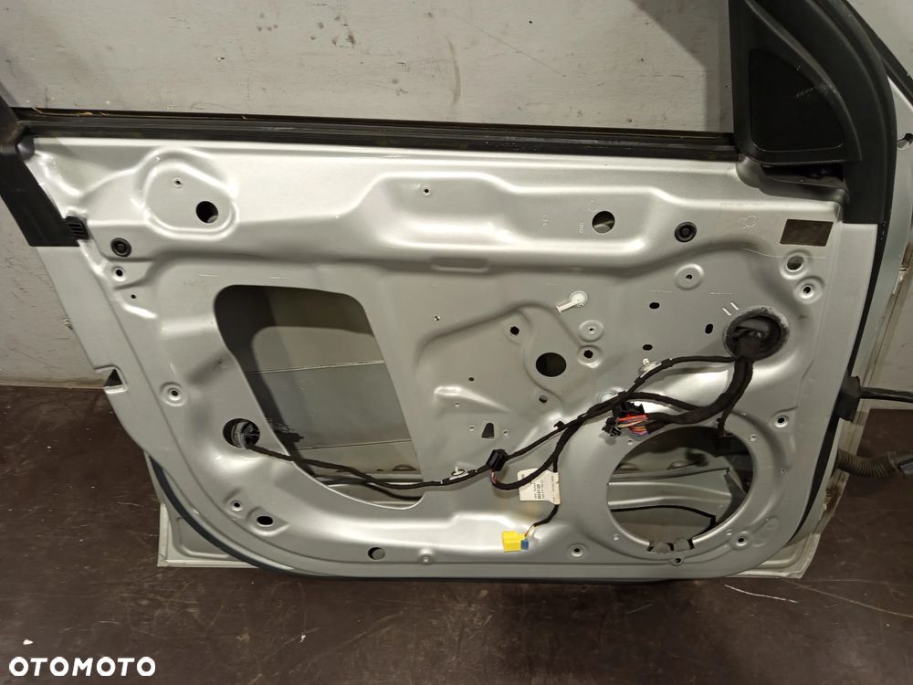 AUDI A4 B8 SEDAN 08-12 1.8 TFSI LAK: LY7W DRZWI LEWE PRZÓD PRZEDNIE - 4