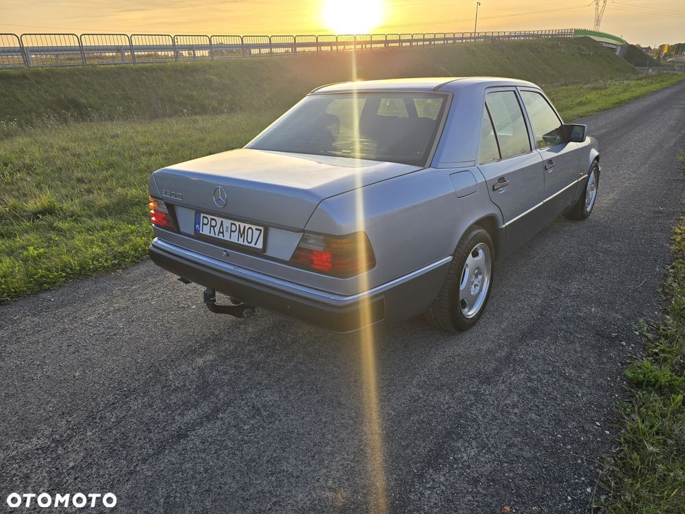 Mercedes-Benz W124 (1984-1993) - 3