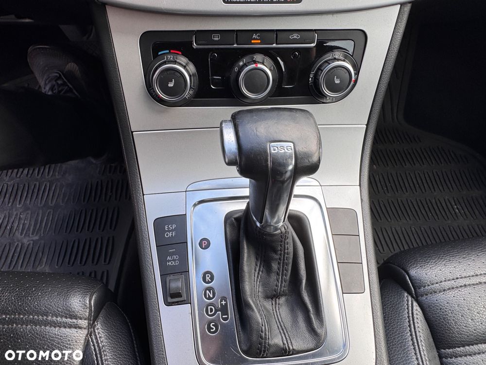 Volkswagen Passat CC 2.0 TSI DSG - 28