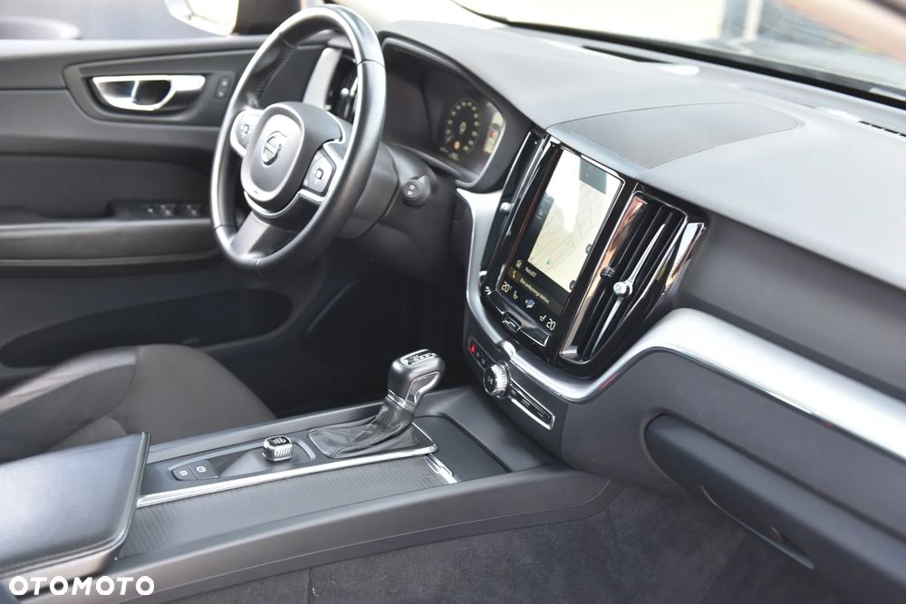 Volvo XC 60 - 25