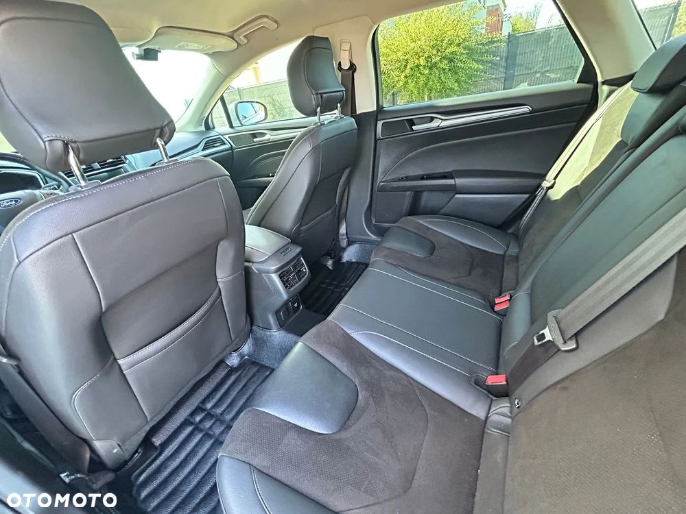 Ford Mondeo - 8
