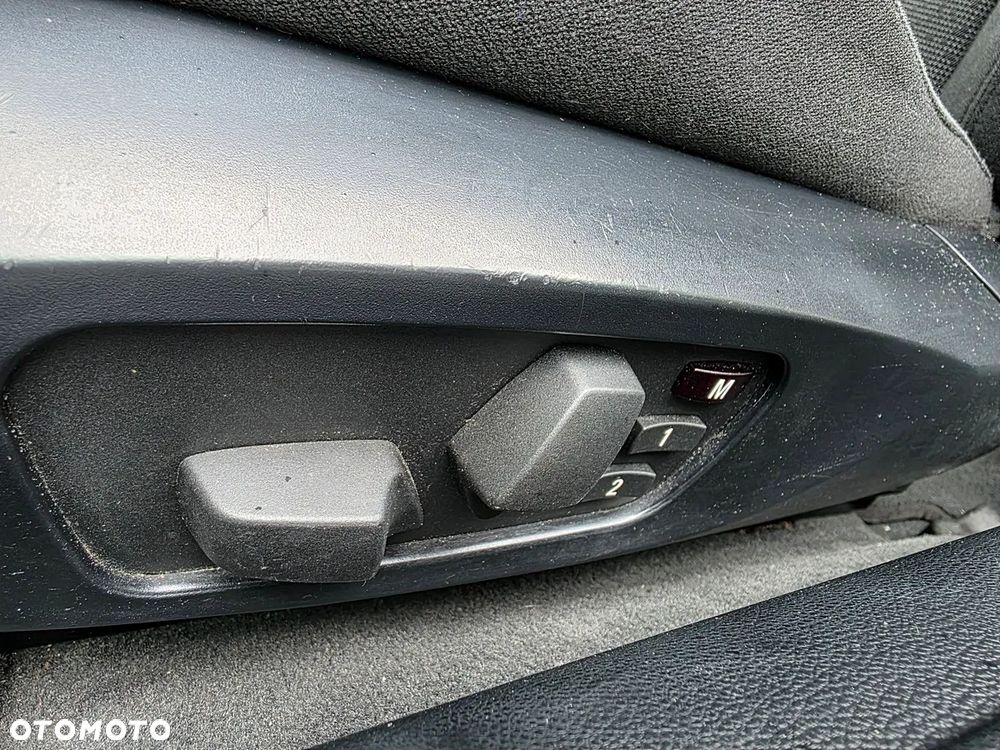 BMW Seria 3 320i Edition Exclusive - 8