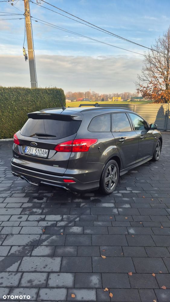 Ford Focus 1.0 EcoBoost ST-Line Red ASS - 2