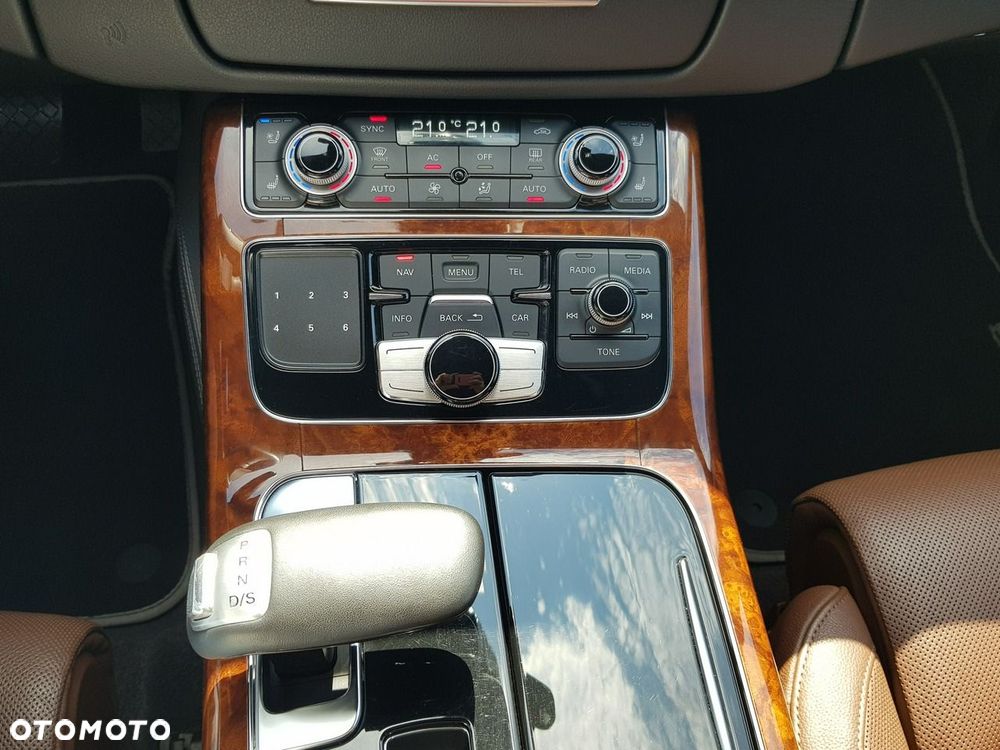 Audi A8 4.2 FSI Quattro - 19
